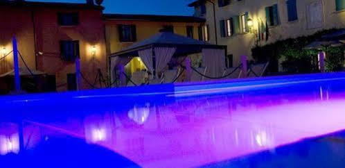 Corte Uccellanda Relais 3* Monzambano